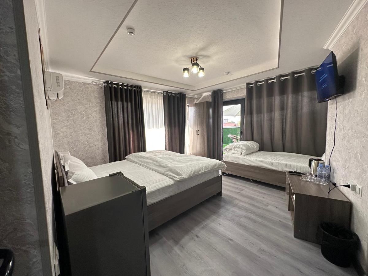 Byond Hotel & Hostel Tashkent Luaran gambar
