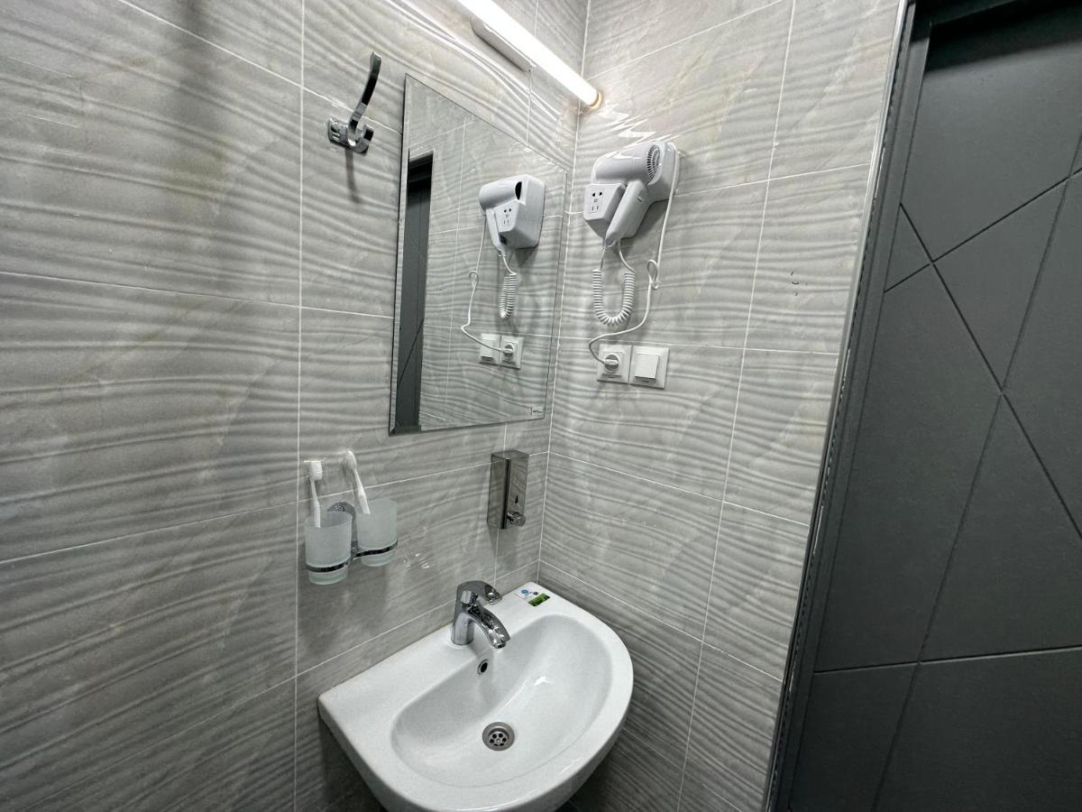 Byond Hotel & Hostel Tashkent Luaran gambar