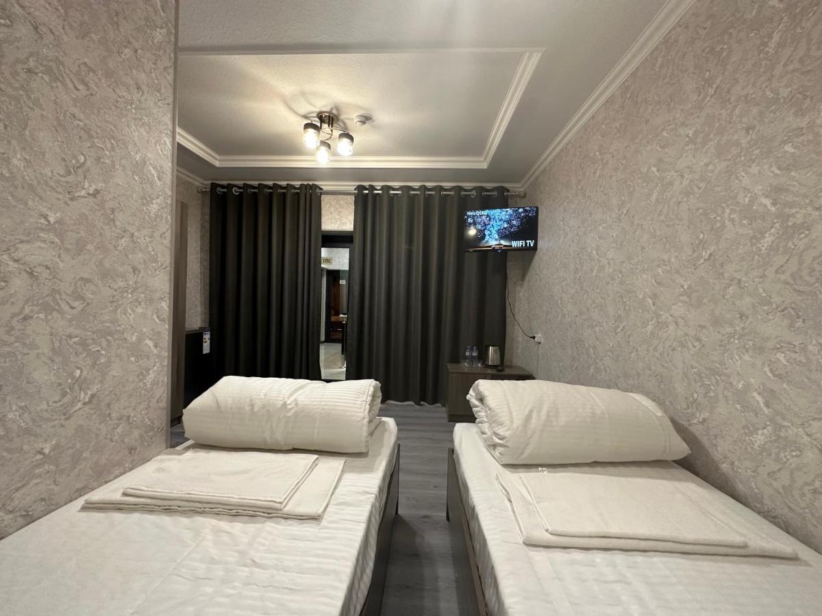 Byond Hotel & Hostel Tashkent Luaran gambar